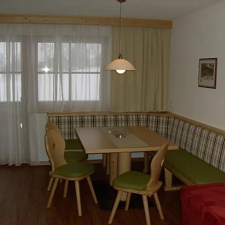 Apartment Landhaus Tirol *